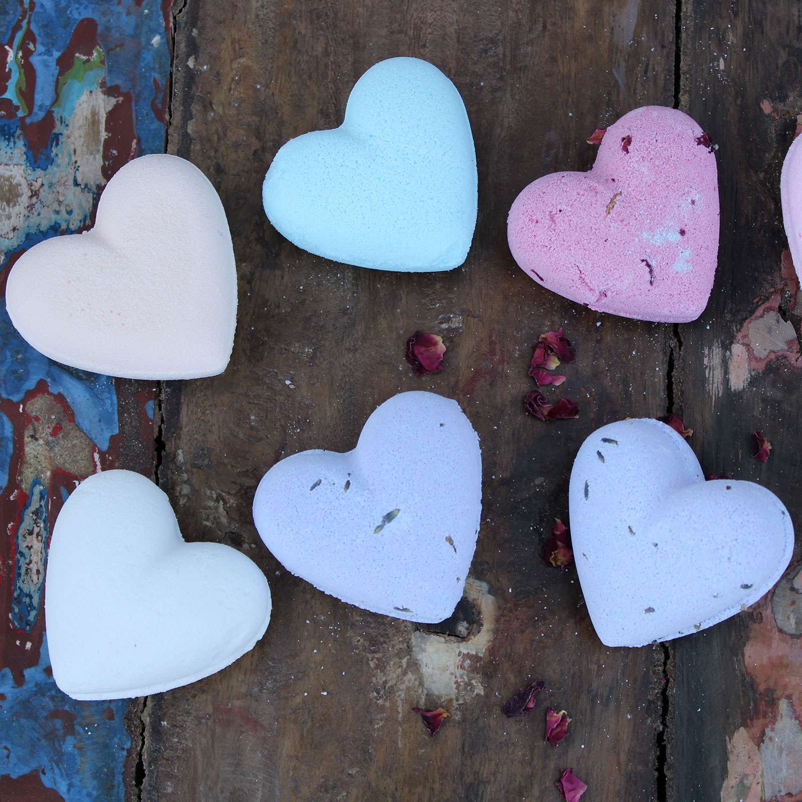 Love Heart Bath Bomb 70g Baby Powder Enchanted Planet
